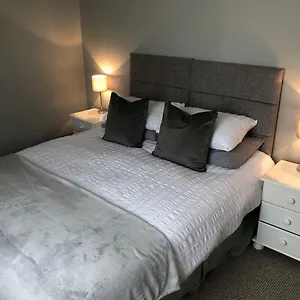  Holiday home 34 Brunton Street Serviced